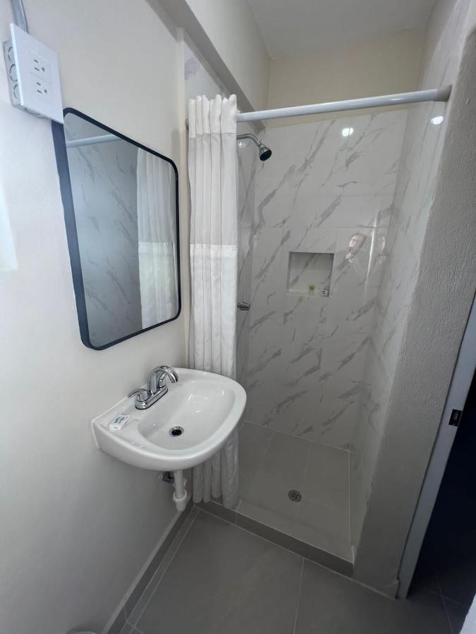 Hotel Villagran Тихуана Экстерьер фото
